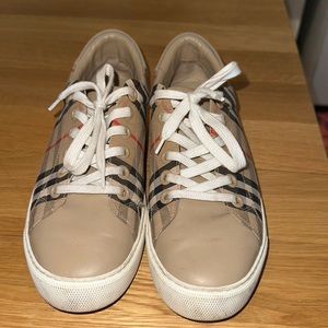 Burberry Sneakers